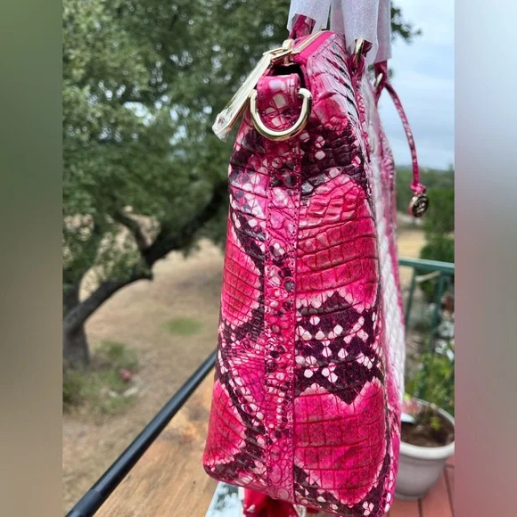 NWT Brahmin Crown of Hearts Large Duxbury Ombre Melbourne Satchel - Picture 4 of 14